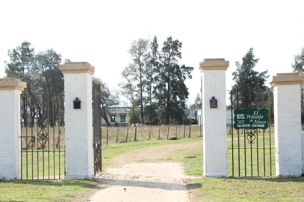 سان أنطونيو دي أريكو Hotel El Triunfo De Areco المظهر الخارجي الصورة